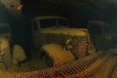 Баян про затонувшую технику. () Баян про затонувшую технику.