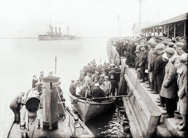 Дневник архангельского пенсионера Паршинского, 1941 год () Дневник архангельского пенсионера Паршинского, 1941 год