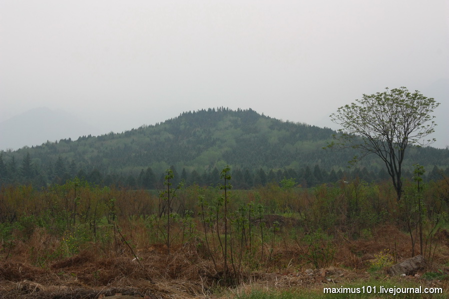 Гробница Цинь Шихуанди - и археологическая реальность () Гробница Цинь Шихуанди - и археологическая реальность