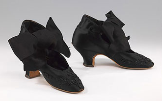 История женских туфель () История женских туфель