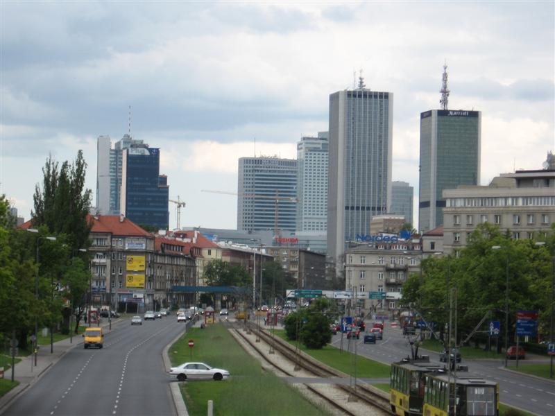 «Я начальник, ты дурак». Взаимоотношения подчиненных и начальников в разных странах () «Я начальник, ты дурак». Взаимоотношения подчиненных и начальников в разных странах