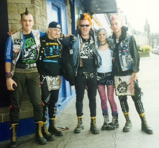 Эволюция панк-движения. От незаконных формирований до легализации () Эволюция панк-движения. От незаконных формирований до легализации