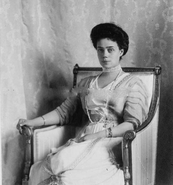 Куда исчезли деньги царской семьи () Куда исчезли деньги царской семьи