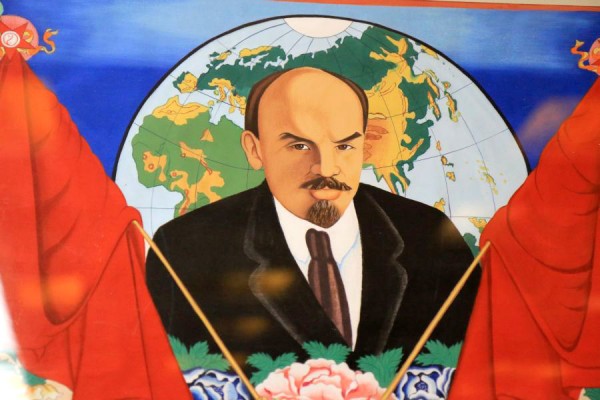 Ленин запечатлён в образе Иосифа Славкина () Ленин запечатлён в образе Иосифа Славкина