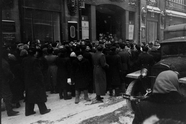 Первый приезд американских артистов в оттепельный Ленинград – в 1955 году () Первый приезд американских артистов в оттепельный Ленинград – в 1955 году
