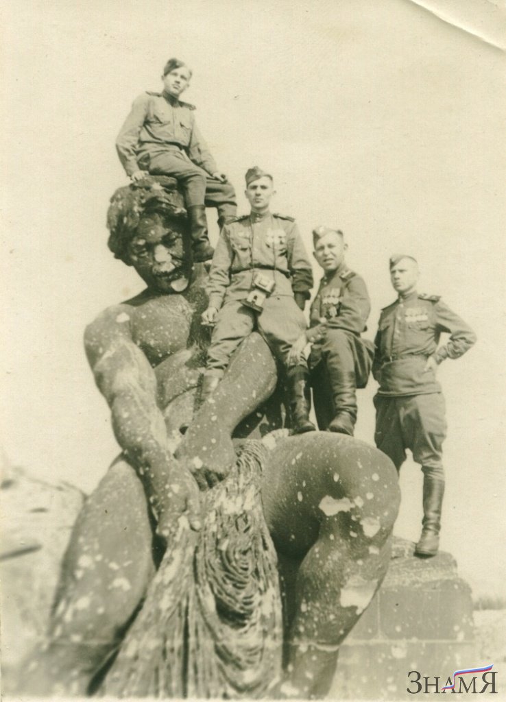 Рейхстаг в руинах. Подборка фото. Ч2. () Рейхстаг в руинах. Подборка фото. Ч2.