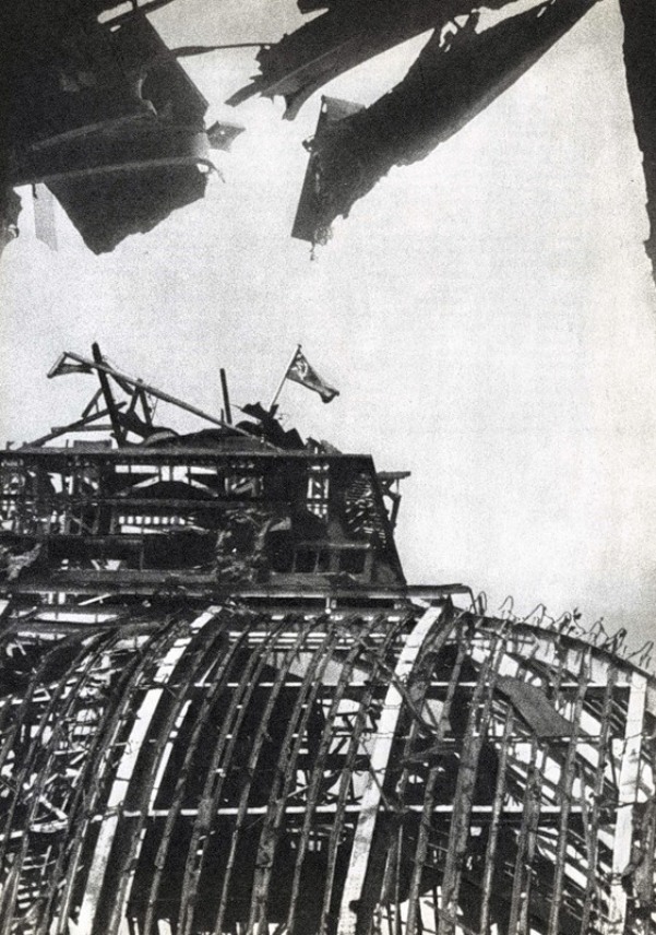 Рейхстаг в руинах. Подборка фото. () Рейхстаг в руинах. Подборка фото.