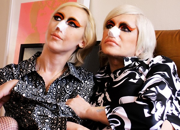 Самые необычные подарки мужчин женщинам () Самые необычные подарки мужчин женщинам