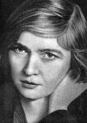 Сталь и цветы. Слово к Международному женскому дню