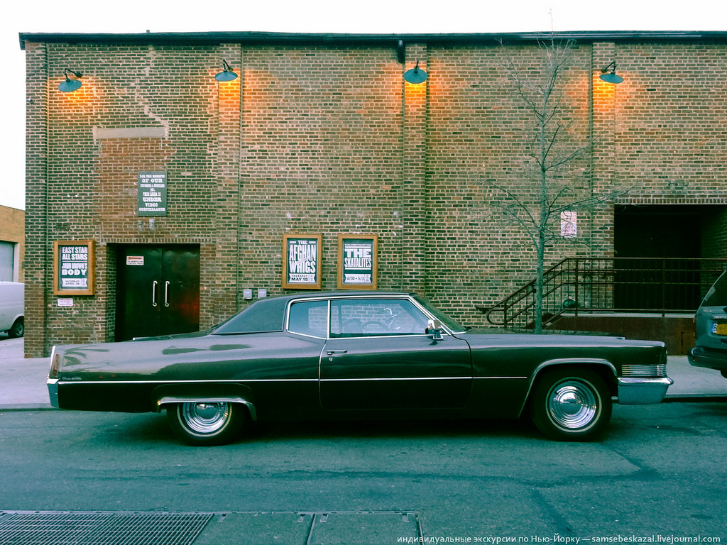 Старые автомобили на улицах Нью-Йорка. Фоторепортаж () Старые автомобили на улицах Нью-Йорка. Фоторепортаж