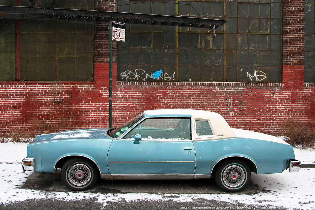 Старые автомобили на улицах Нью-Йорка. Фоторепортаж () Старые автомобили на улицах Нью-Йорка. Фоторепортаж