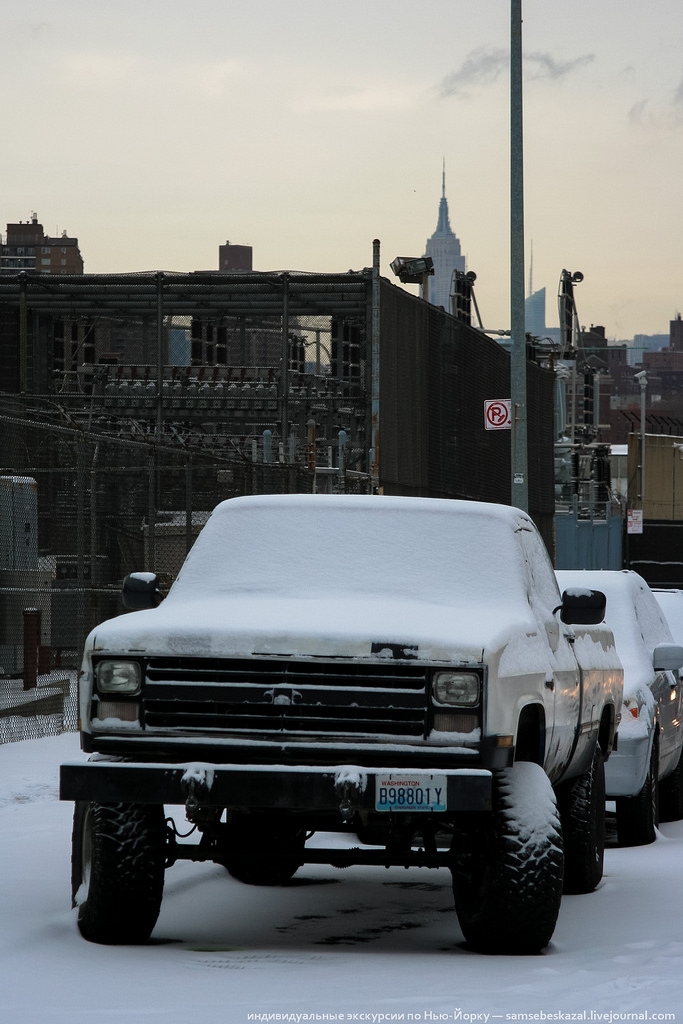 Старые автомобили на улицах Нью-Йорка. Фоторепортаж () Старые автомобили на улицах Нью-Йорка. Фоторепортаж