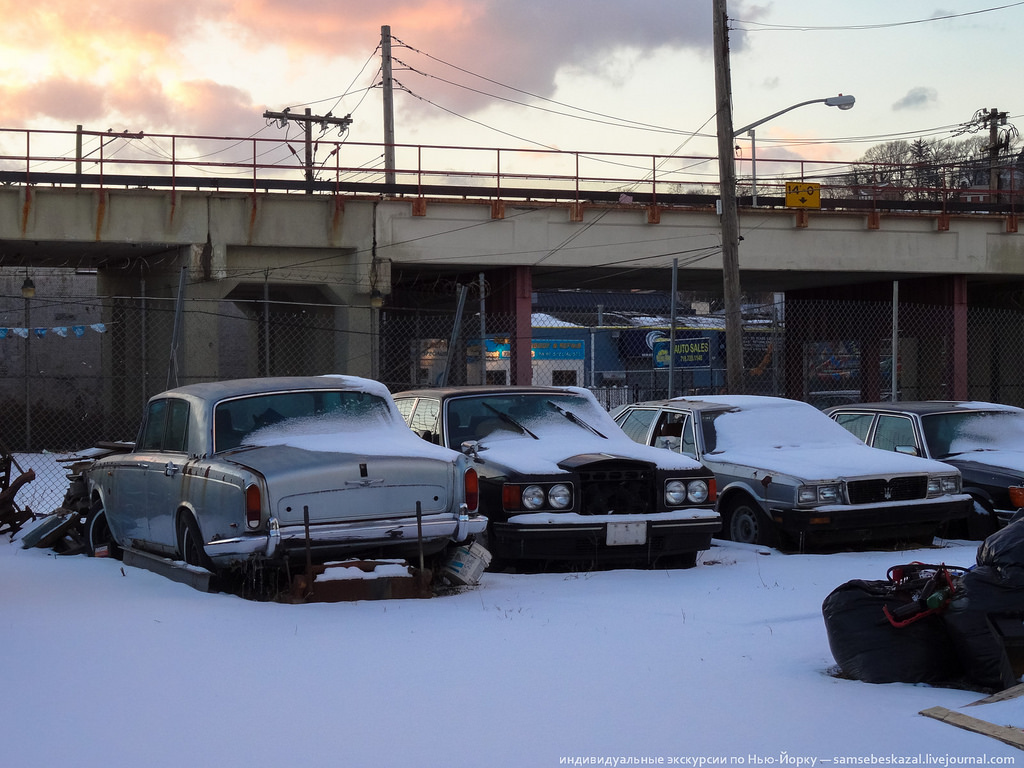 Старые автомобили на улицах Нью-Йорка. Фоторепортаж () Старые автомобили на улицах Нью-Йорка. Фоторепортаж