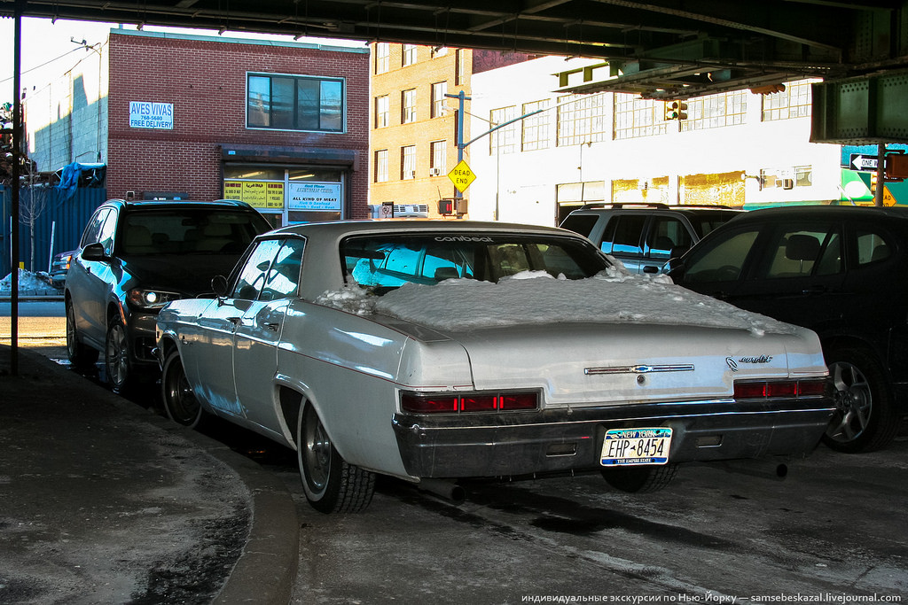 Старые автомобили на улицах Нью-Йорка. Фоторепортаж () Старые автомобили на улицах Нью-Йорка. Фоторепортаж