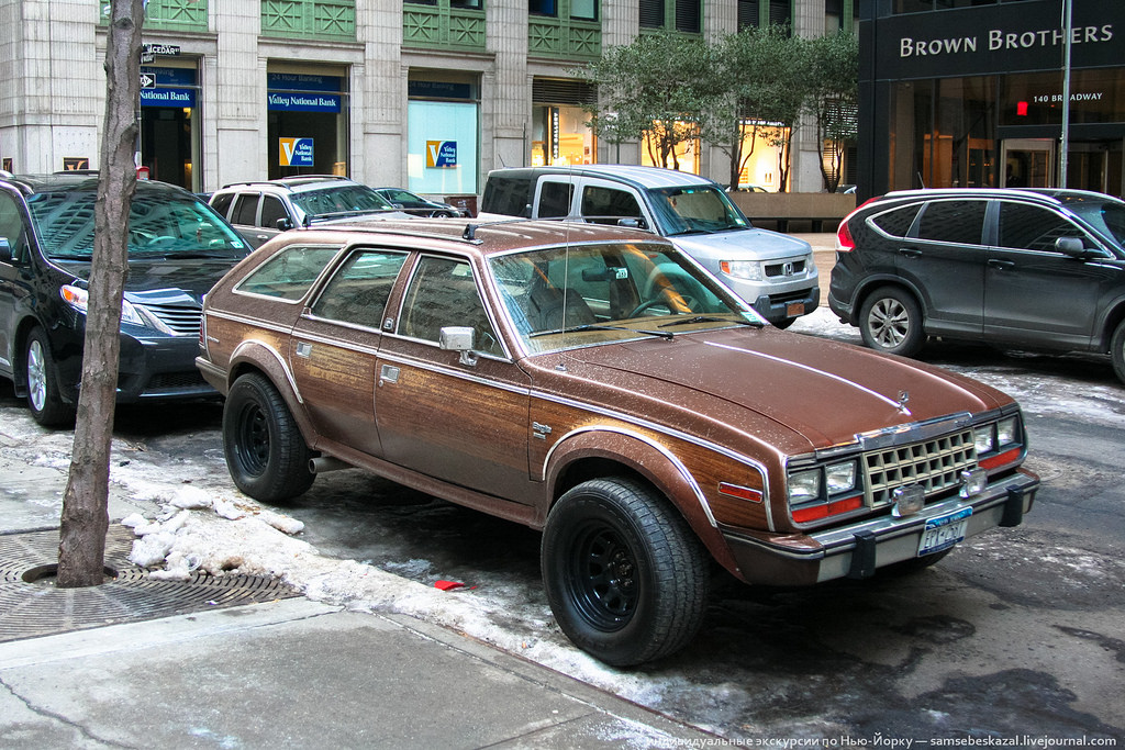 Старые автомобили на улицах Нью-Йорка. Фоторепортаж () Старые автомобили на улицах Нью-Йорка. Фоторепортаж