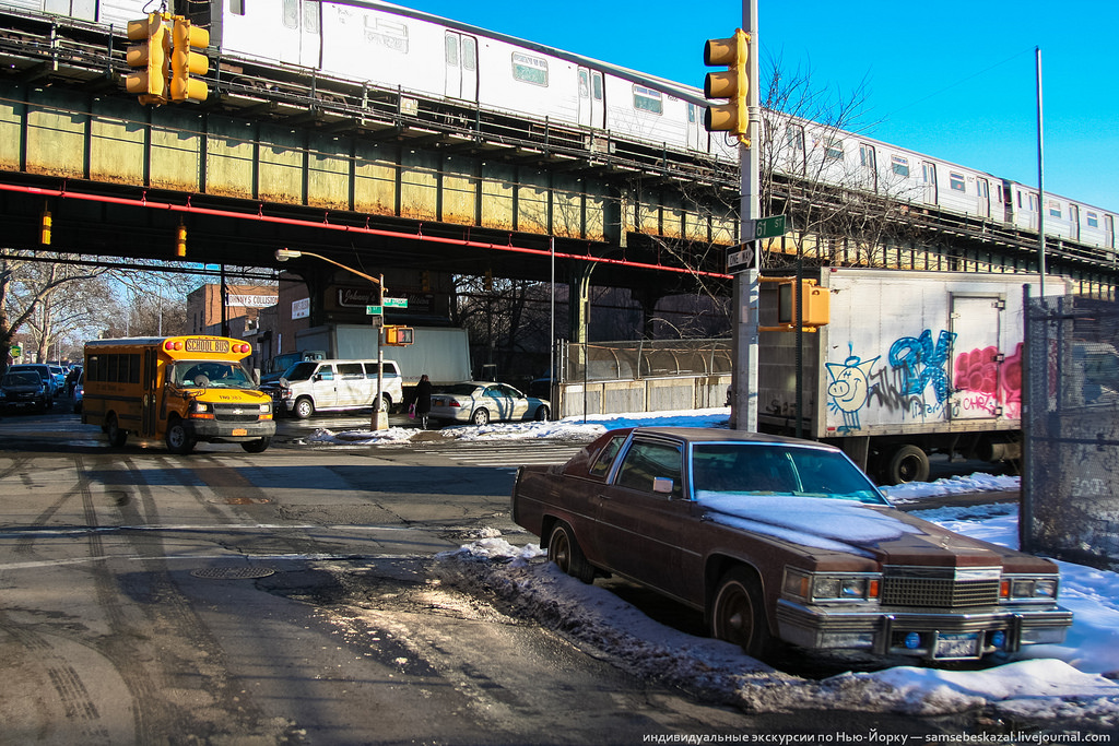 Старые автомобили на улицах Нью-Йорка. Фоторепортаж () Старые автомобили на улицах Нью-Йорка. Фоторепортаж