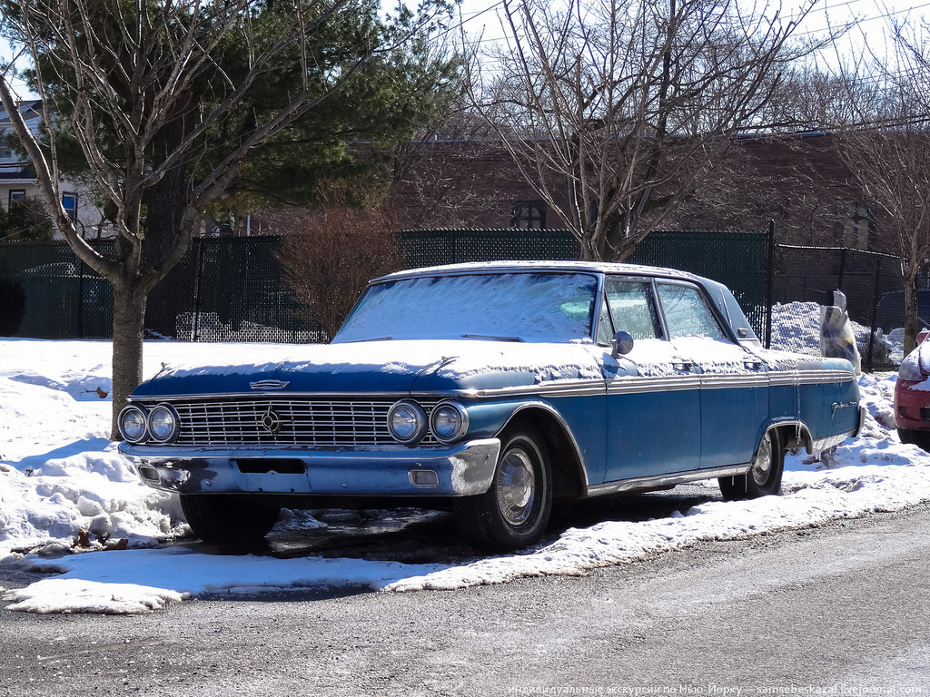 Старые автомобили на улицах Нью-Йорка. Фоторепортаж () Старые автомобили на улицах Нью-Йорка. Фоторепортаж