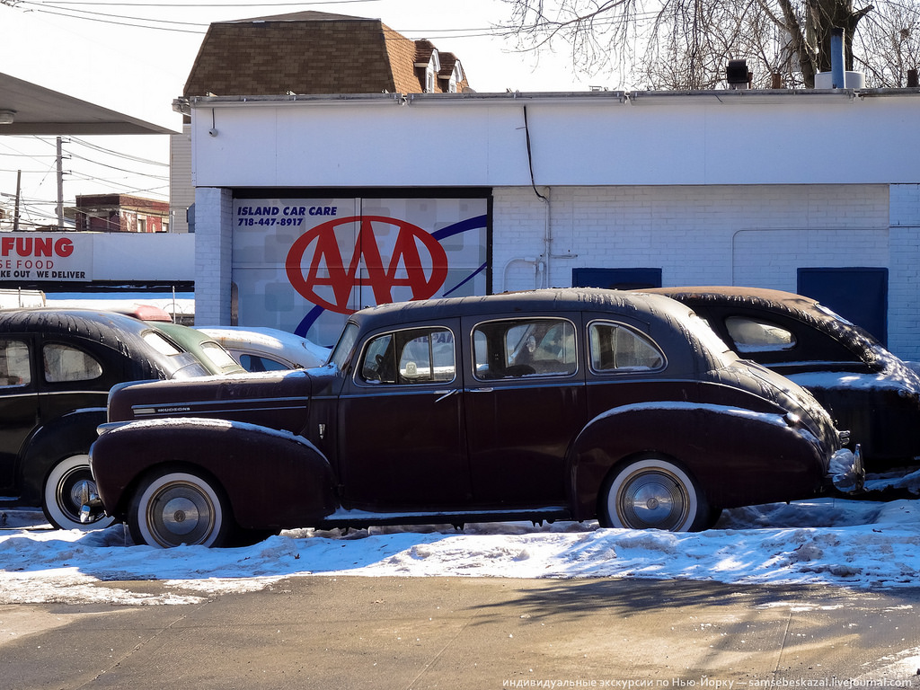 Старые автомобили на улицах Нью-Йорка. Фоторепортаж () Старые автомобили на улицах Нью-Йорка. Фоторепортаж