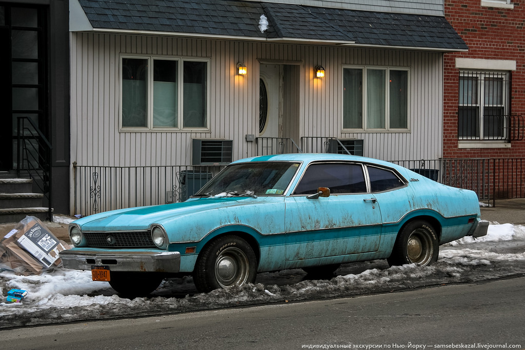 Старые автомобили на улицах Нью-Йорка. Фоторепортаж () Старые автомобили на улицах Нью-Йорка. Фоторепортаж