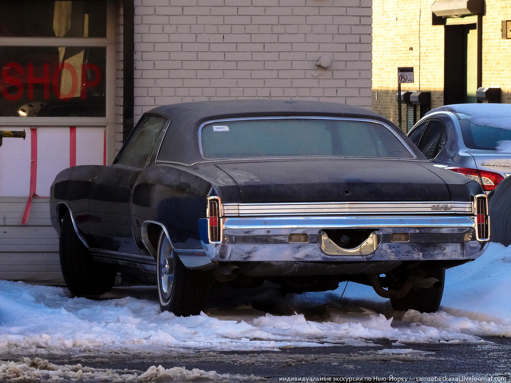 Старые автомобили на улицах Нью-Йорка. Фоторепортаж () Старые автомобили на улицах Нью-Йорка. Фоторепортаж