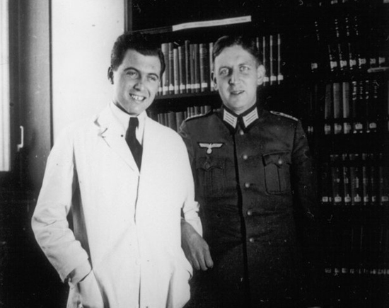 Страшные опыты и идеи нацистского дьявола, доктора Йозефа Менгеле. (18+)
