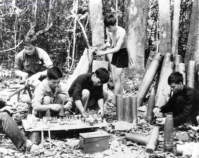 Вьетконг () Вьетконг