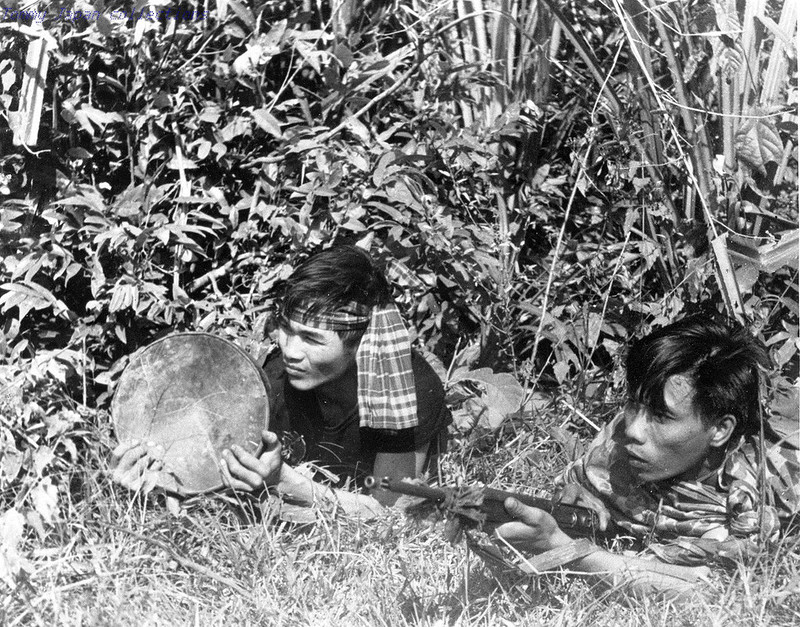 Вьетконг () Вьетконг