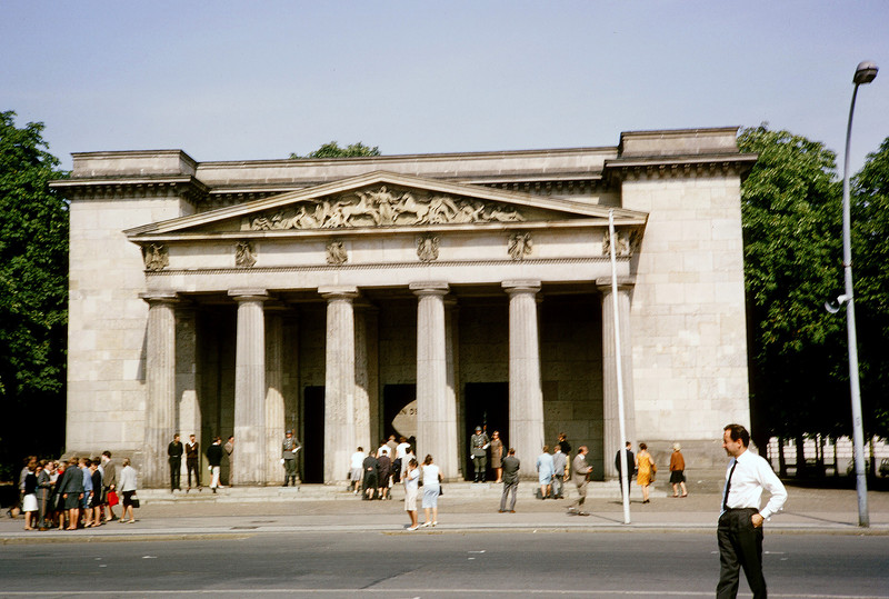 Берлин, лето 1966-го () Берлин, лето 1966-го