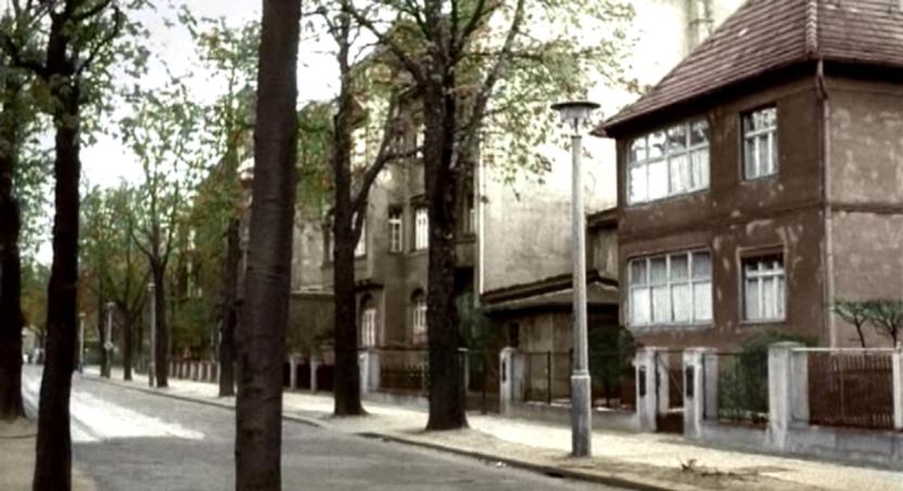 Берлин. По следам Штирлица () Берлин. По следам Штирлица