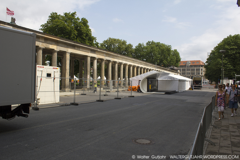 Берлин. По следам Штирлица () Берлин. По следам Штирлица