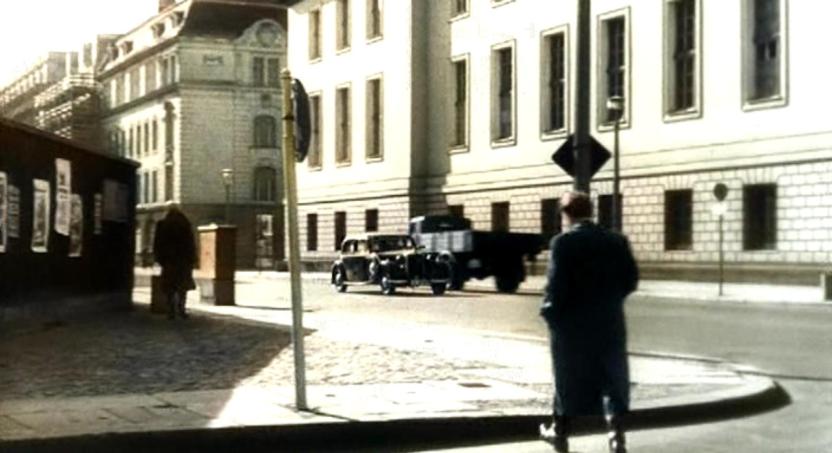 Берлин. По следам Штирлица () Берлин. По следам Штирлица