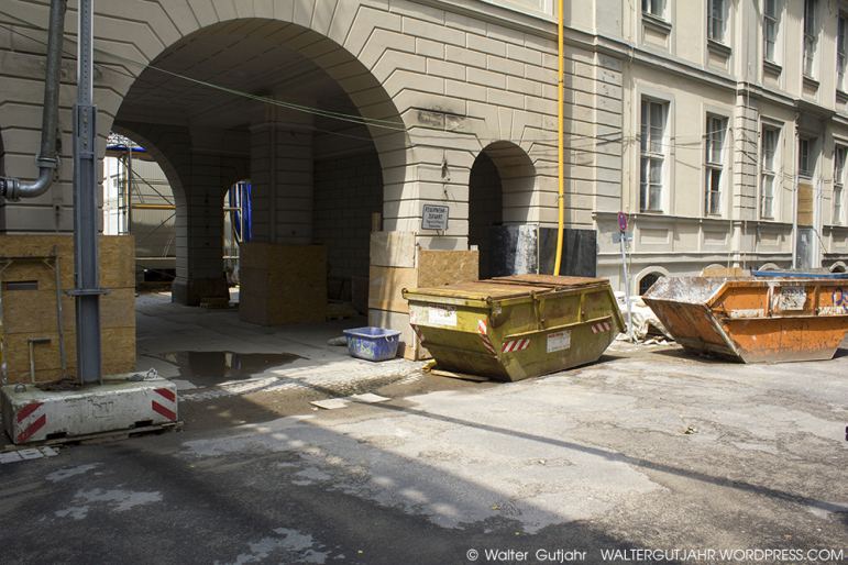 Берлин. По следам Штирлица () Берлин. По следам Штирлица