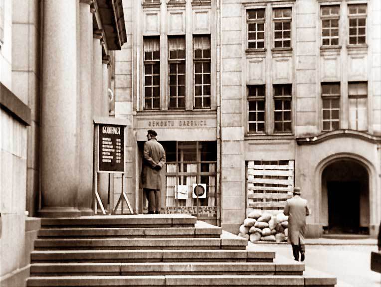 Берлин. По следам Штирлица () Берлин. По следам Штирлица