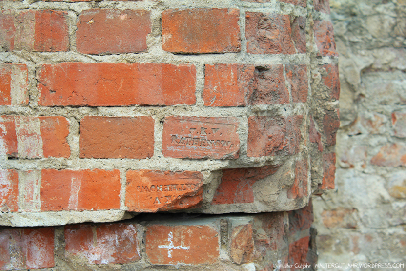 Берлин. По следам Штирлица () Берлин. По следам Штирлица