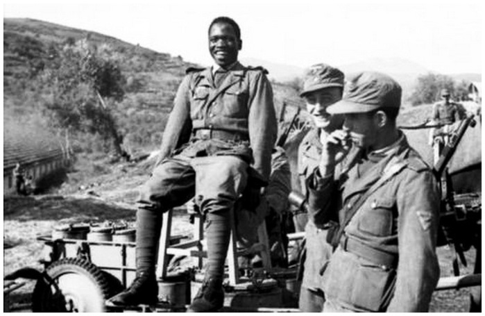 Ближневосточные союзники Рейха () Ближневосточные союзники Рейха