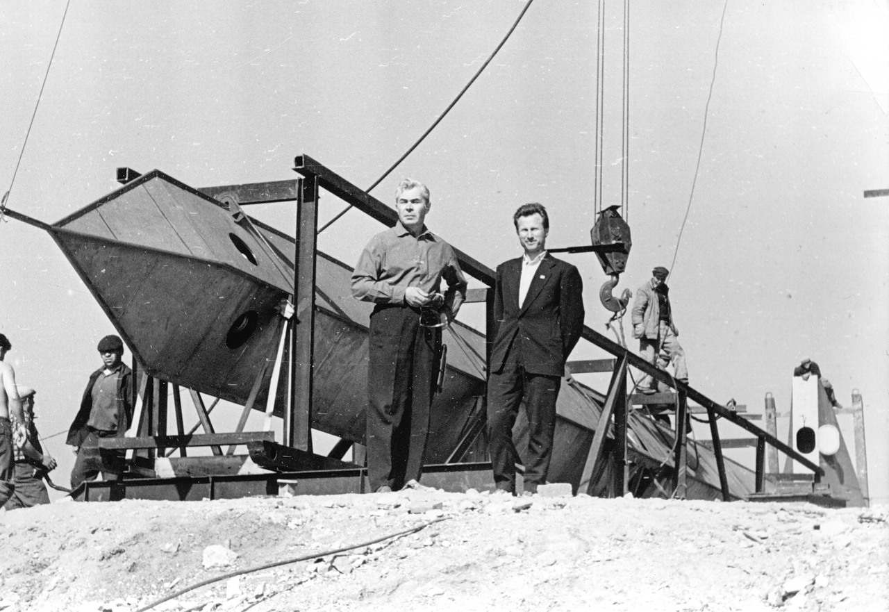 Что нужно знать о скульптуре \"Родина-мать зовет\" () Что нужно знать о скульптуре \"Родина-мать зовет\"