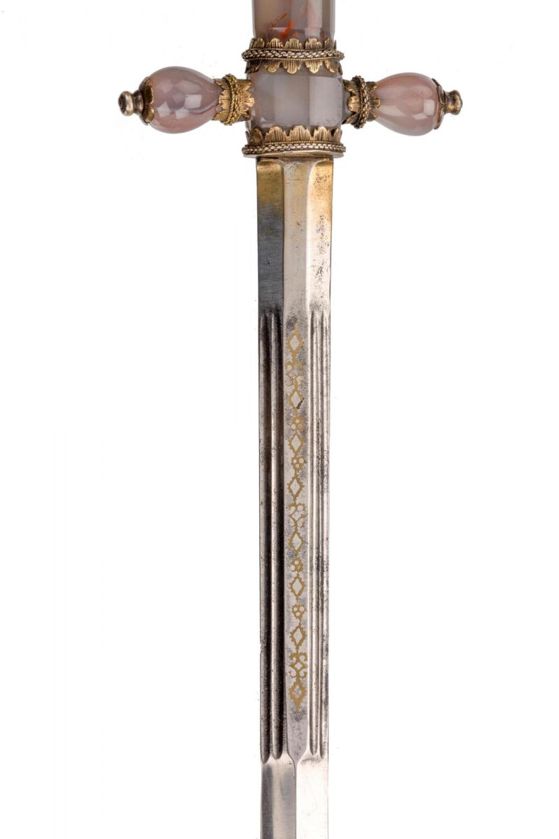 Французский, японский и русский кинжалы () Французский, японский и русский кинжалы