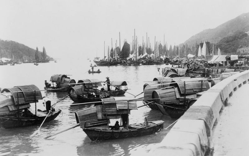 Гонконг - мост между Азией и Западом () Гонконг - мост между Азией и Западом