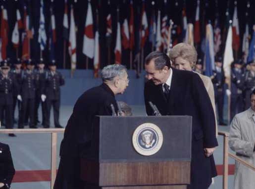 Хирохито или император Японии Сёва, в галерее «Дилетанта» () Хирохито или император Японии Сёва, в галерее «Дилетанта»