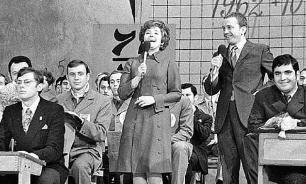 Иронии судьбы политической сатиры в России () Иронии судьбы политической сатиры в России