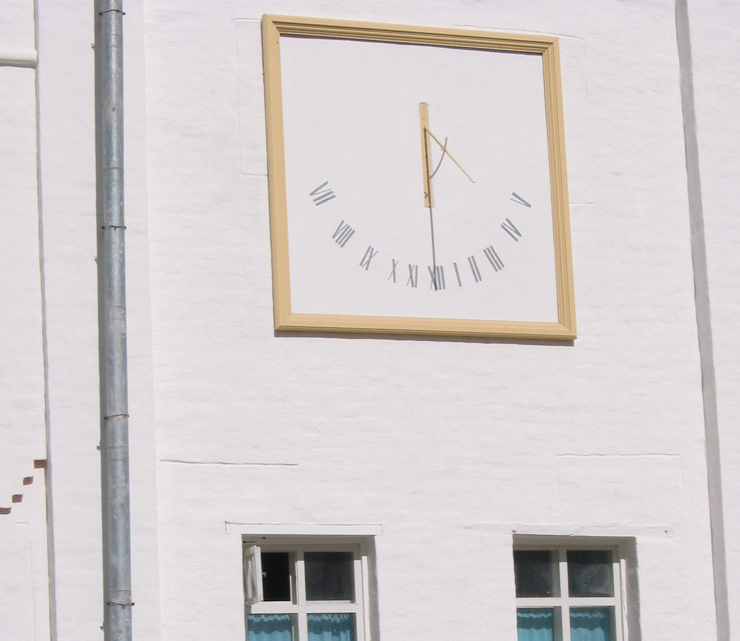 История измерительных приборов () История измерительных приборов