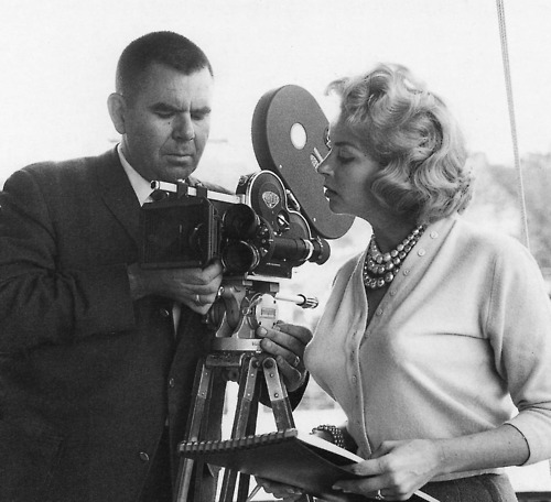 Ив Мейер. () Ив Мейер.