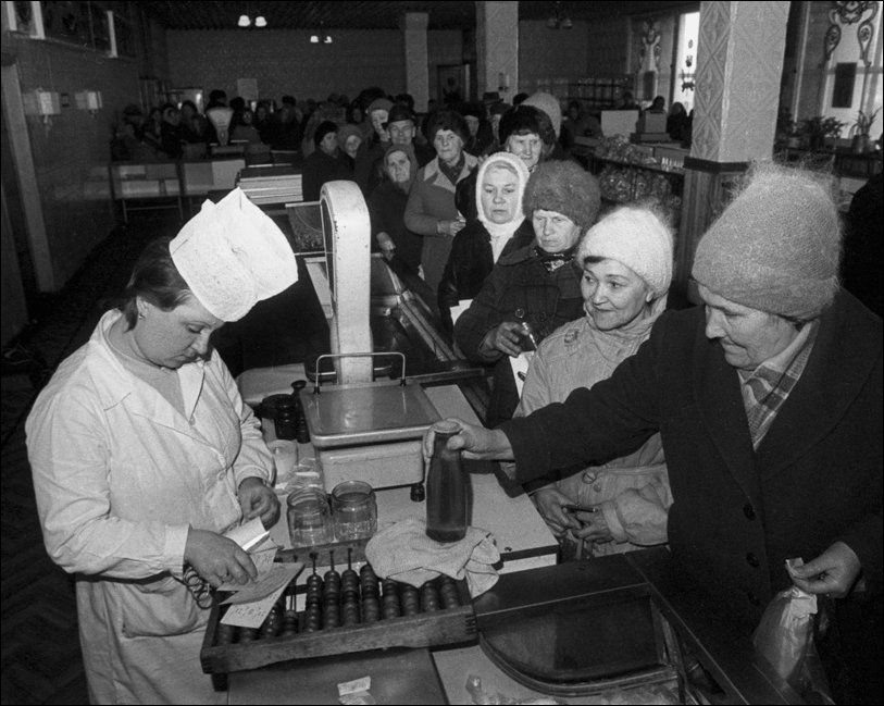 Каким он был, дефицит в СССР? Вспоминаем в галерее «Дилетанта»
