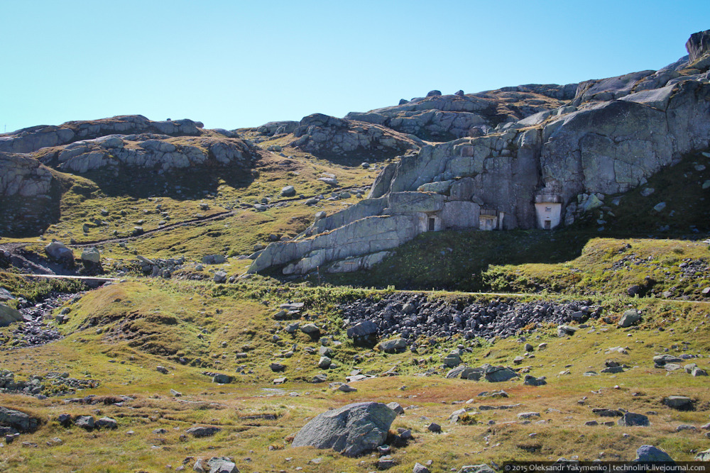 Крепость перевала Сен-Готард. Artilleriewerk San Carlo. () Крепость перевала Сен-Готард. Artilleriewerk San Carlo.