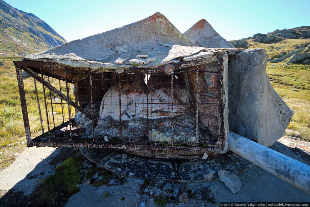 Крепость перевала Сен-Готард. Artilleriewerk San Carlo. () Крепость перевала Сен-Готард. Artilleriewerk San Carlo.