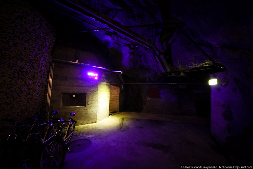 Крепость перевала Сен-Готард. Artilleriewerk San Carlo. () Крепость перевала Сен-Готард. Artilleriewerk San Carlo.