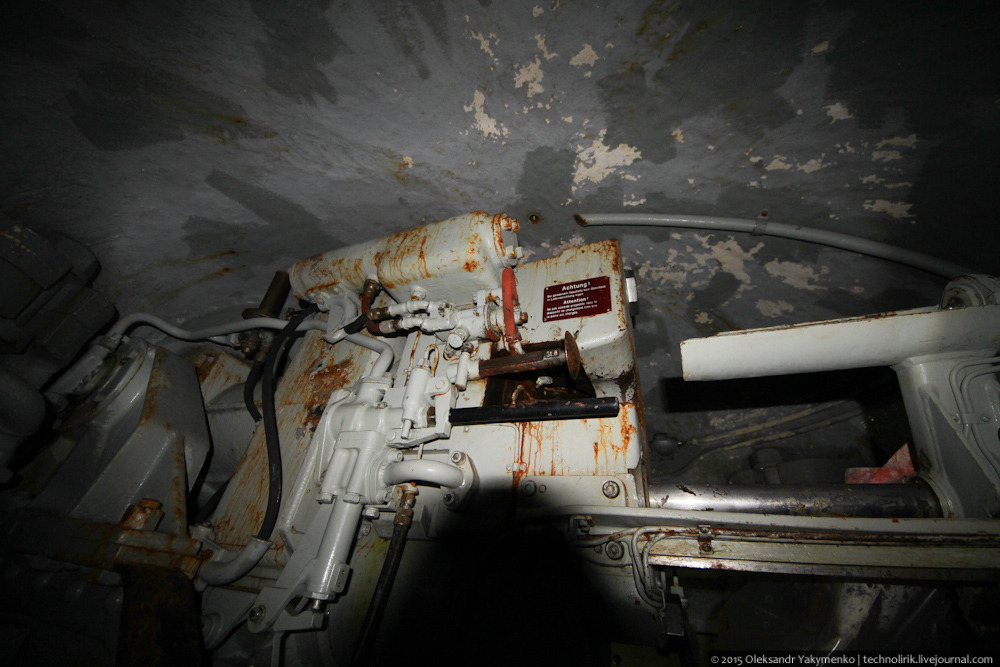 Крепость перевала Сен-Готард. Artilleriewerk San Carlo. () Крепость перевала Сен-Готард. Artilleriewerk San Carlo.