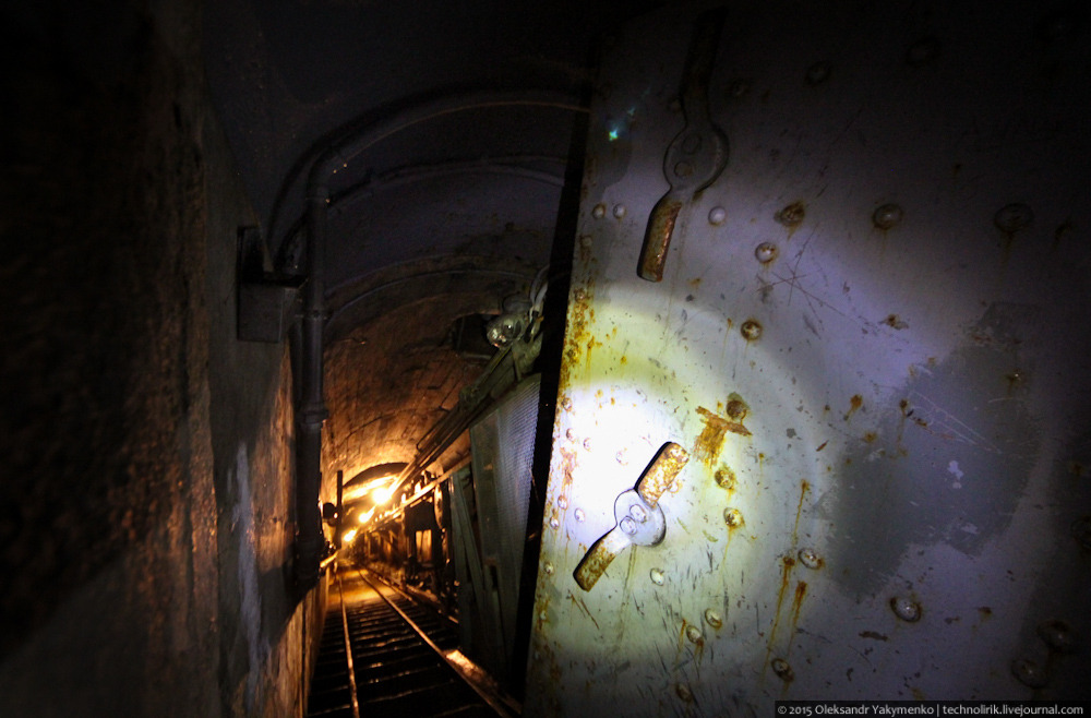 Крепость перевала Сен-Готард. Artilleriewerk San Carlo. () Крепость перевала Сен-Готард. Artilleriewerk San Carlo.