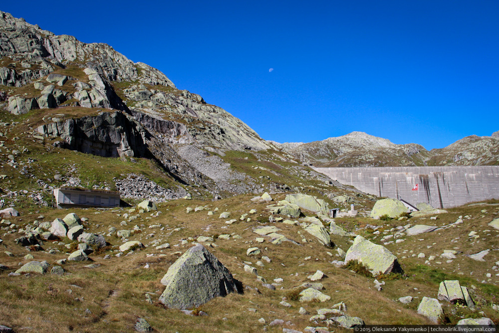 Крепость перевала Сен-Готард. Artilleriewerk San Carlo. () Крепость перевала Сен-Готард. Artilleriewerk San Carlo.