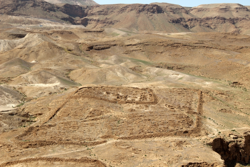 Масада — самая захватывающая крепость древней Палестины () Масада — самая захватывающая крепость древней Палестины